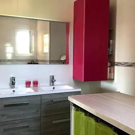 Villa Familiale Avec Piscine Et Climatisation * Антіб